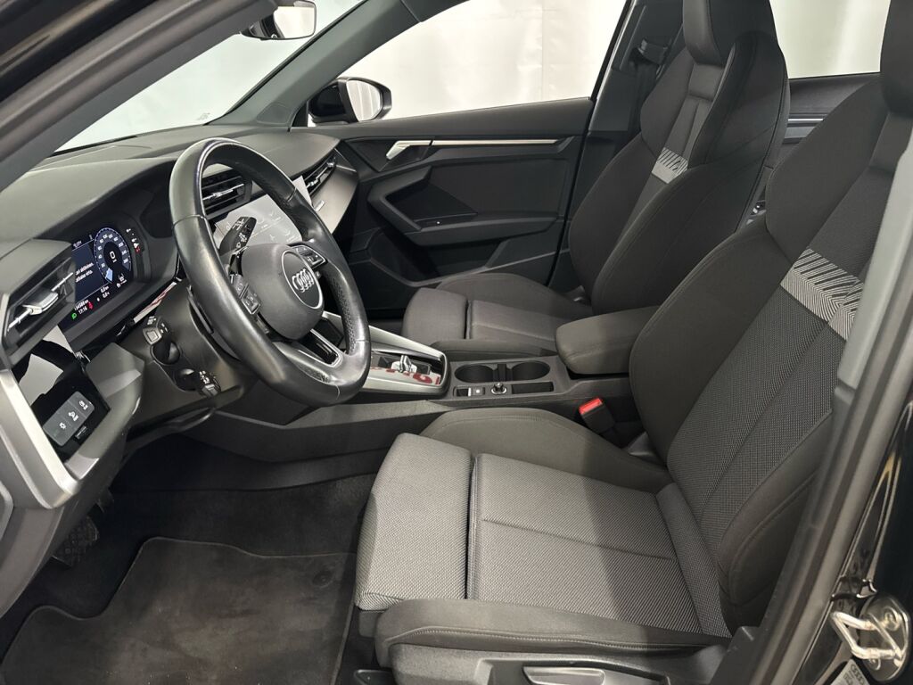Audi A3 2021 Musta