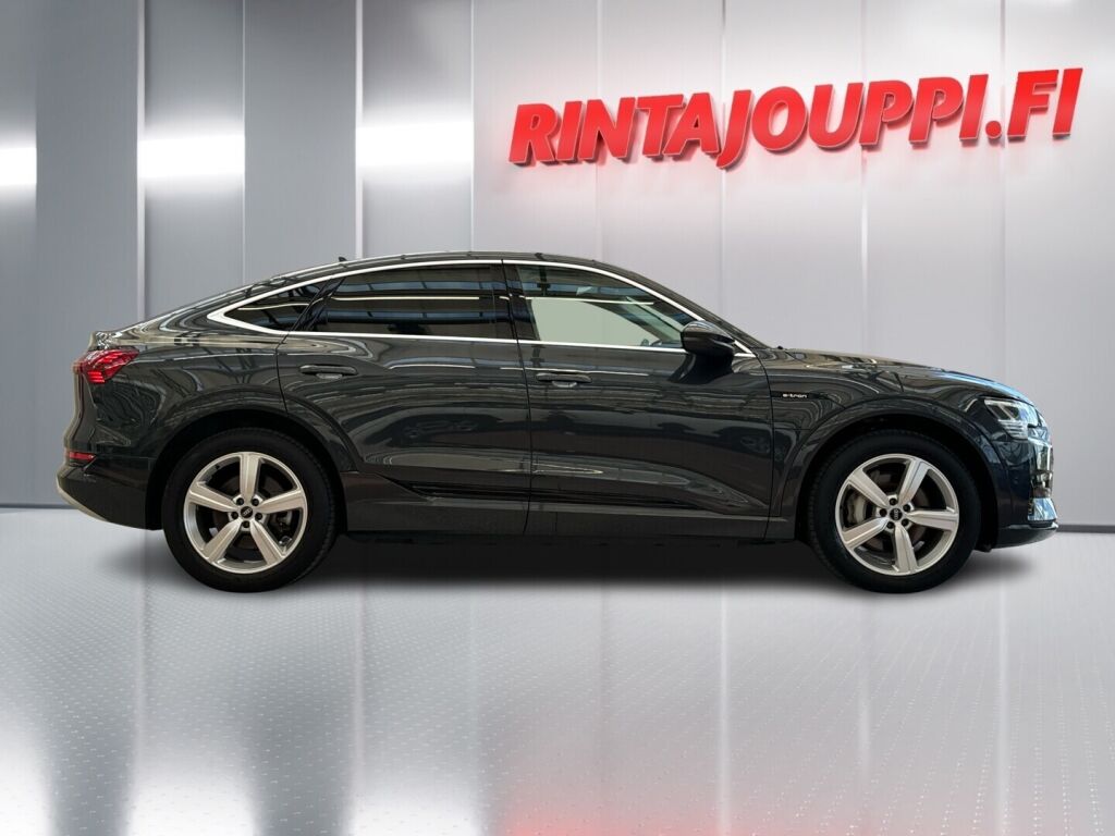 Audi e-tron 2022 Harmaa