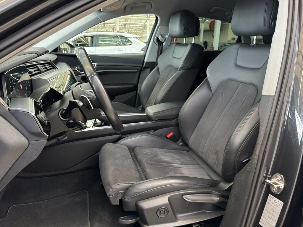 Audi e-tron 2022 Harmaa