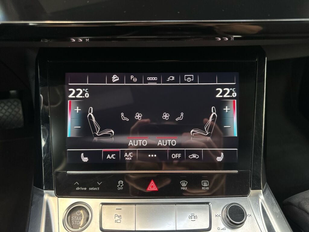 Audi e-tron 2022 Harmaa