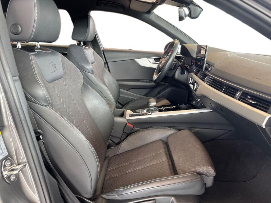 Audi A4 2022 Harmaa