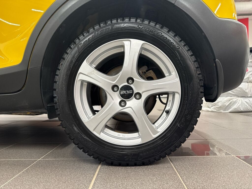 Kia Stonic 2018 Keltainen