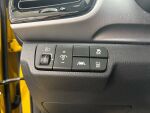 Kia Stonic 2018 Keltainen