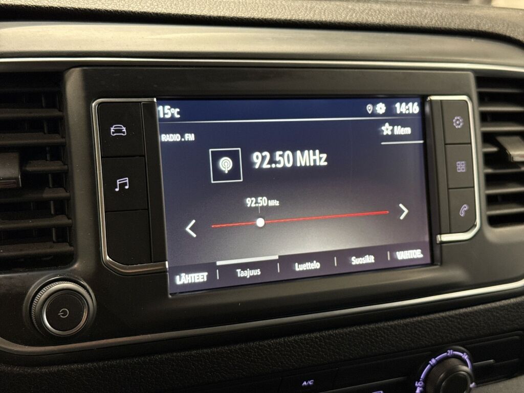 Opel Vivaro 2022 Valkoinen