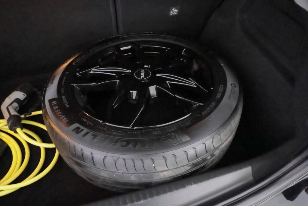 Opel Corsa-e 2022 Musta