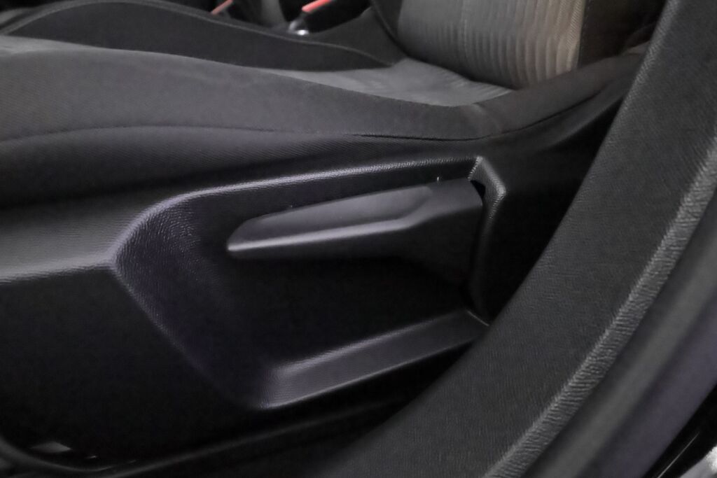 Opel Corsa-e 2022 Musta