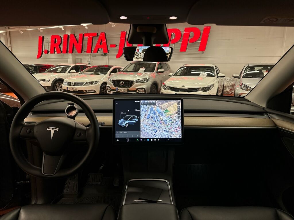 Tesla Model Y 2021 Harmaa
