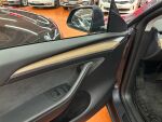 Tesla Model Y 2021 Harmaa