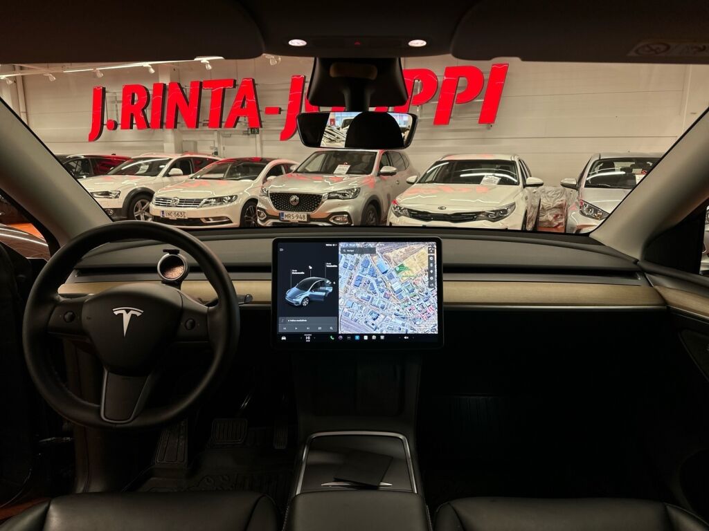 Tesla Model Y 2021 Harmaa