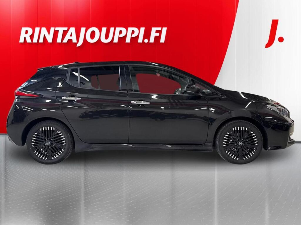 Nissan Leaf 2022 Musta