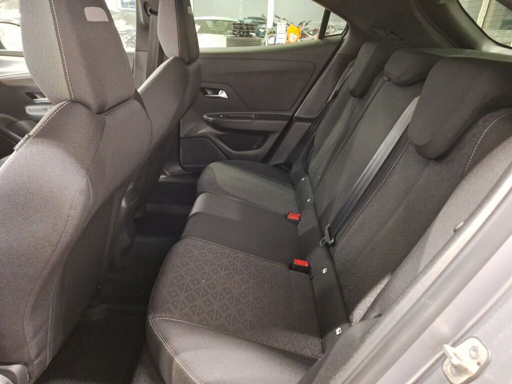 Opel Mokka 2023 Harmaa