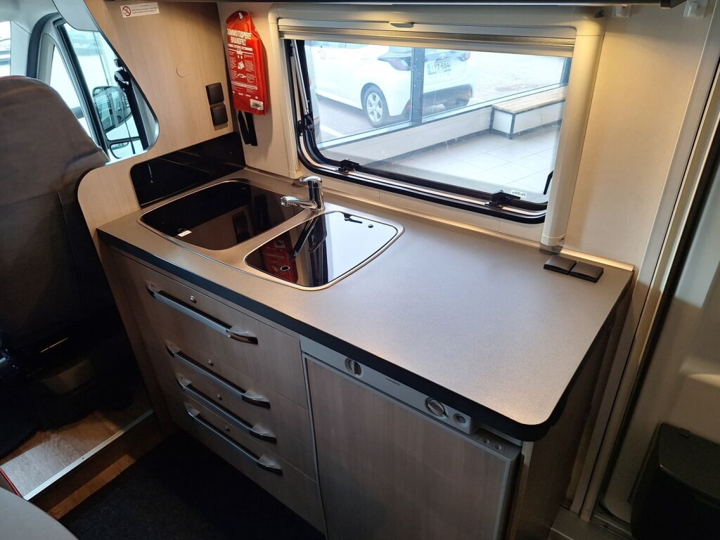 Hobby A 70 GM 2018 Valkoinen