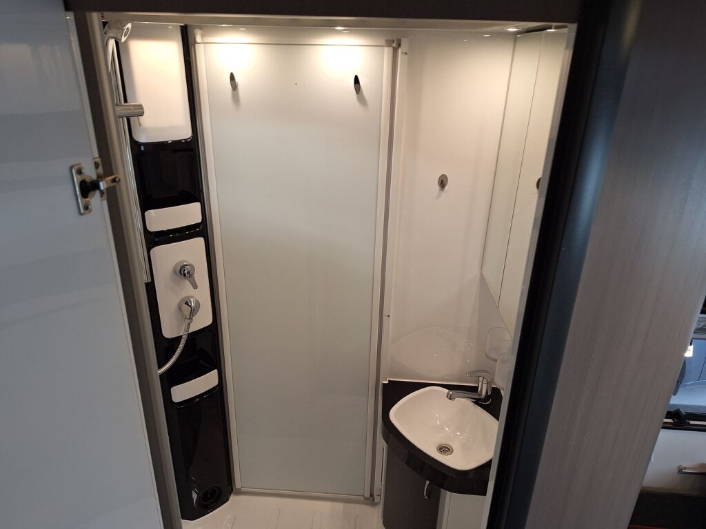 Hobby A 70 GM 2018 Valkoinen