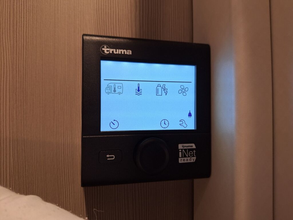 Hobby A 70 GM 2018 Valkoinen