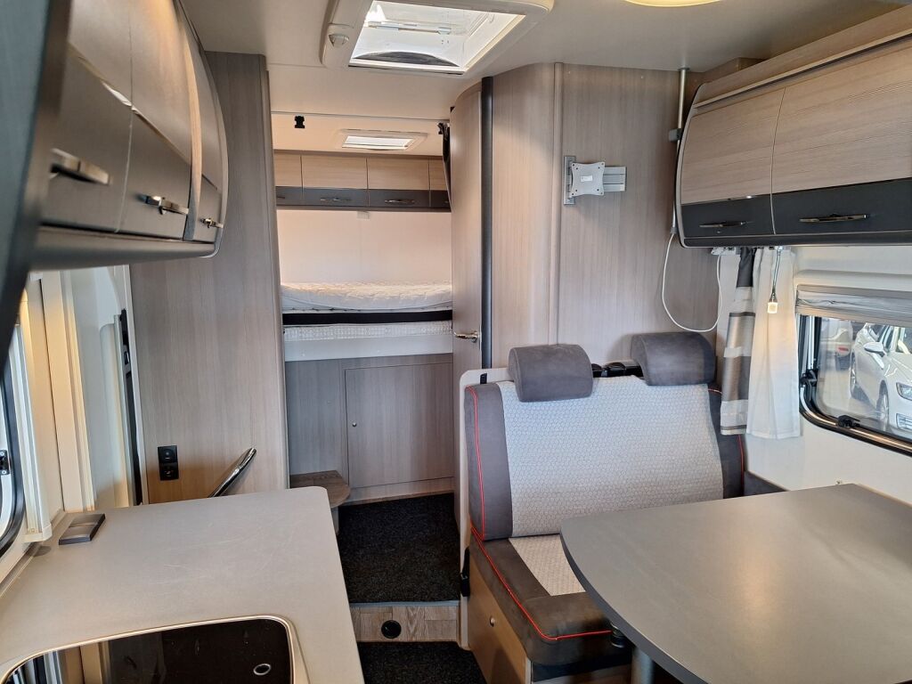 Hobby A 70 GM 2018 Valkoinen