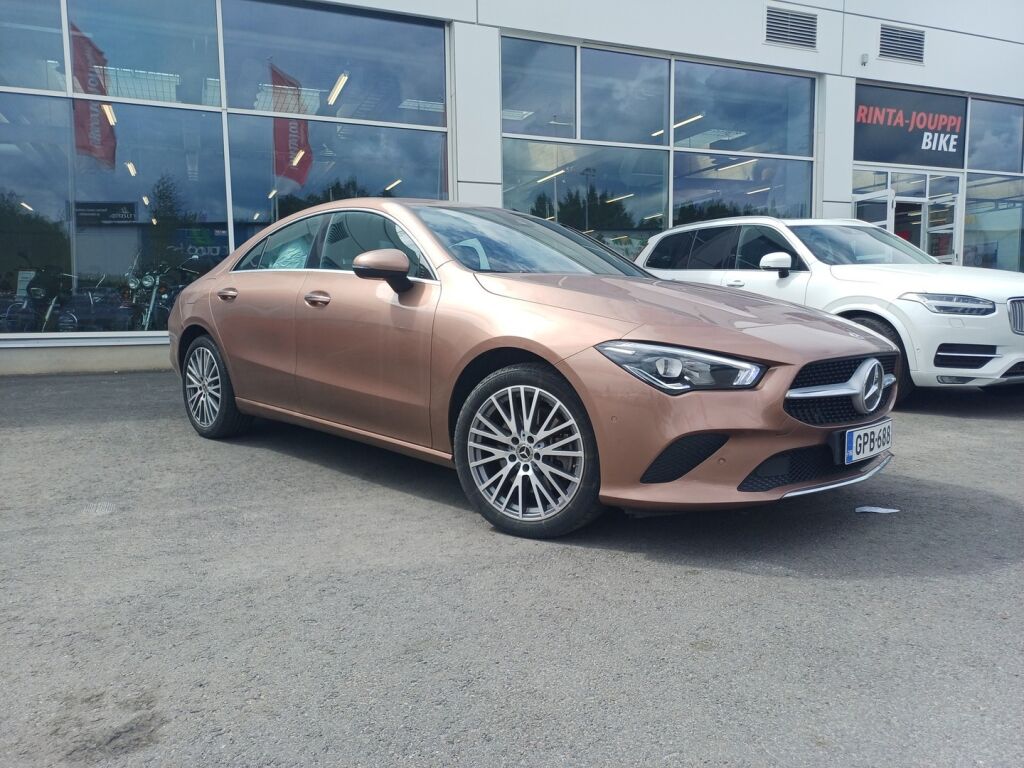 Mercedes-Benz CLA 2023 Ruskea (beige)