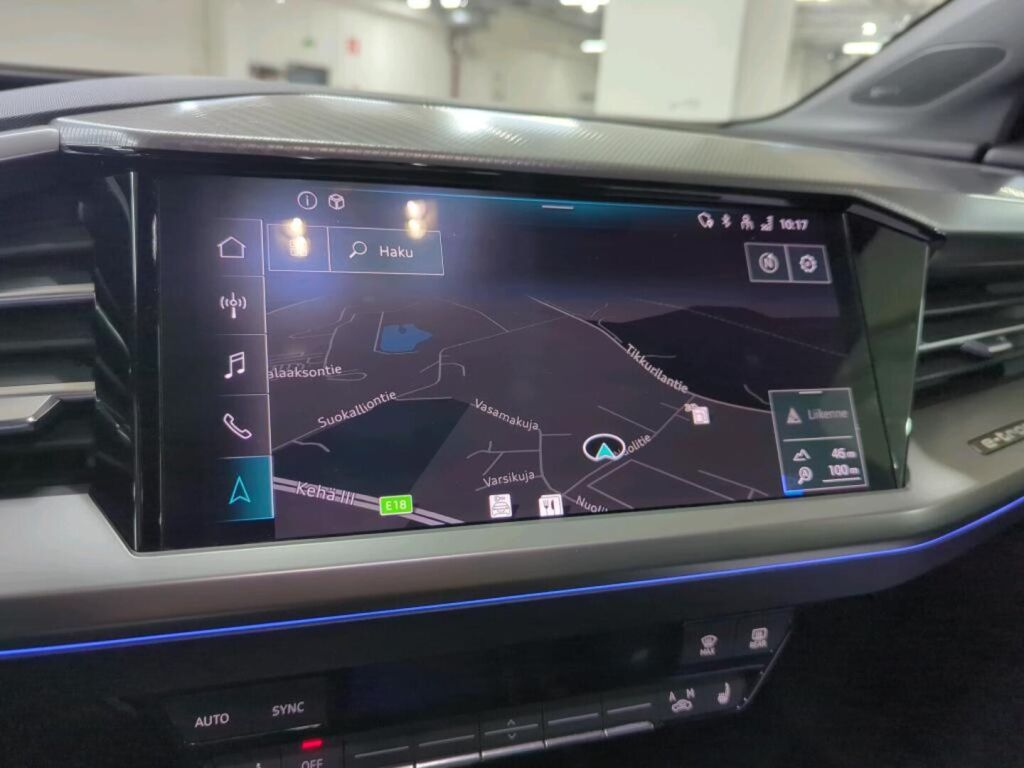 Audi Q4 e-tron 2022 Musta