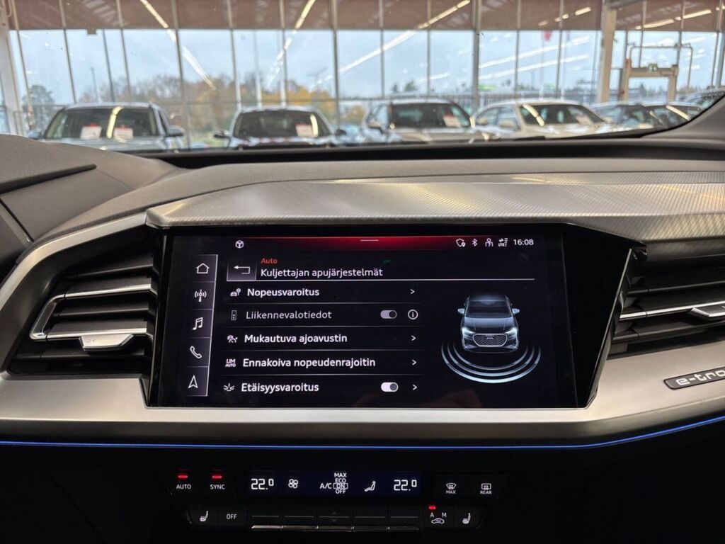 Audi Q4 e-tron 2022 Musta