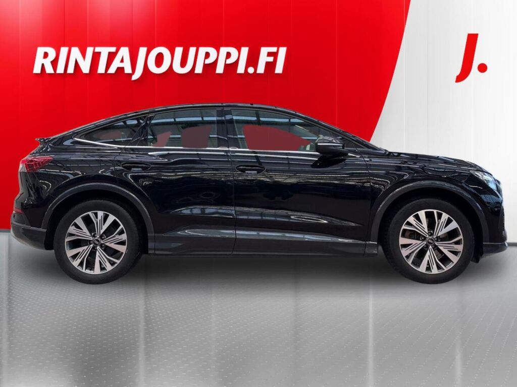Audi Q4 e-tron 2022 Musta