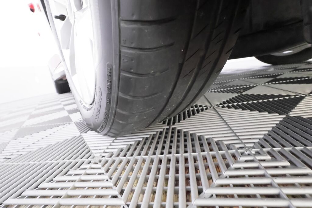 Audi A3 2022 Punainen