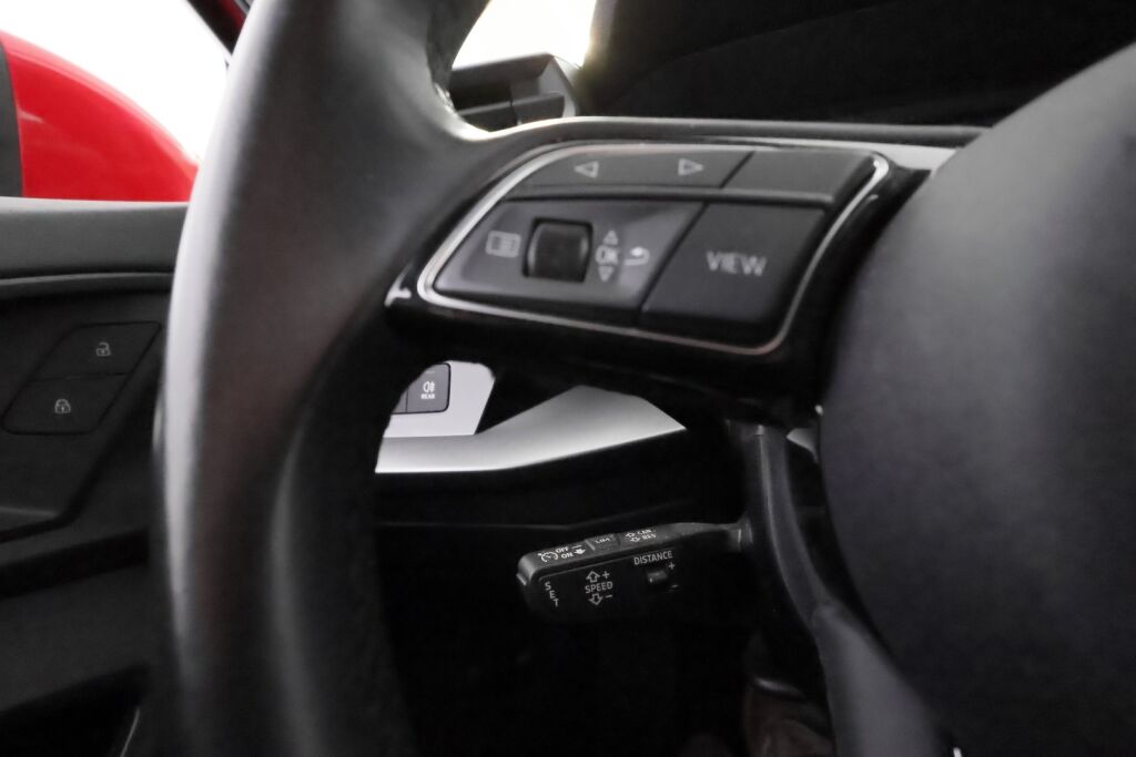 Audi A3 2022 Punainen