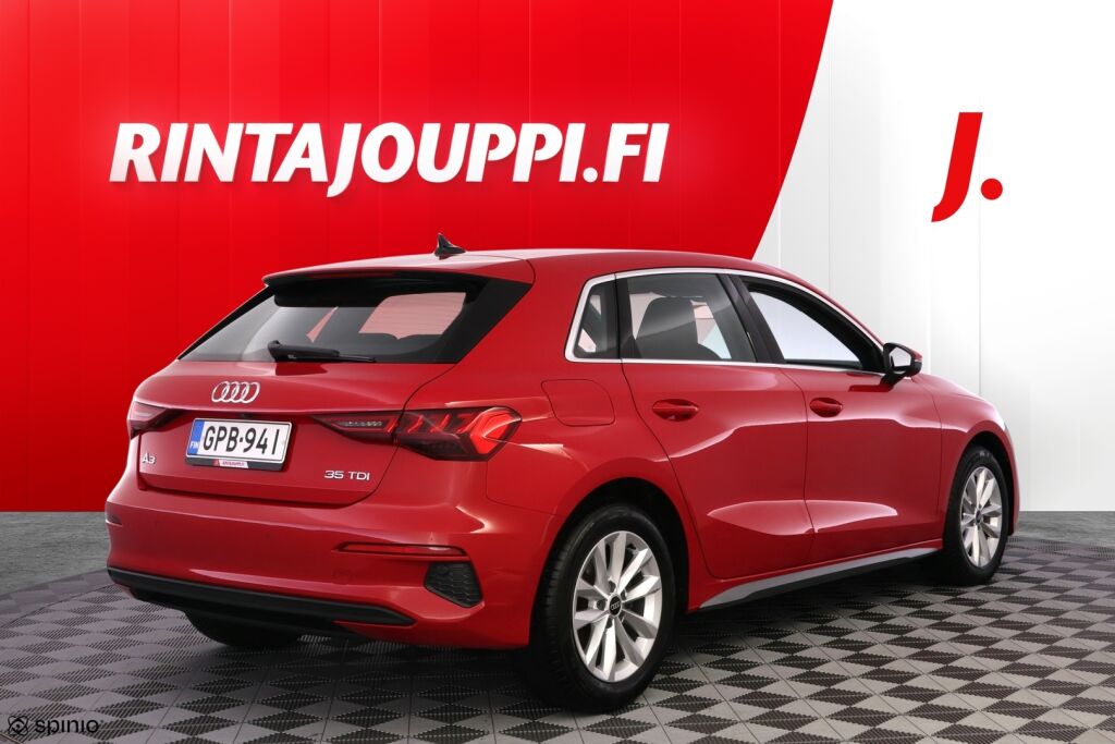 Audi A3 2022 Punainen