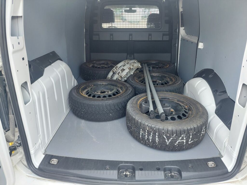 Volkswagen Caddy Maxi 2022 Valkoinen