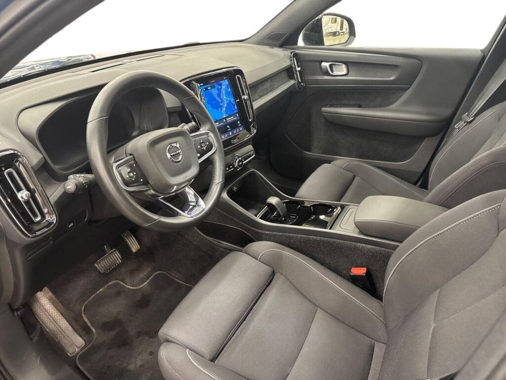 Volvo C40 2022 Sininen