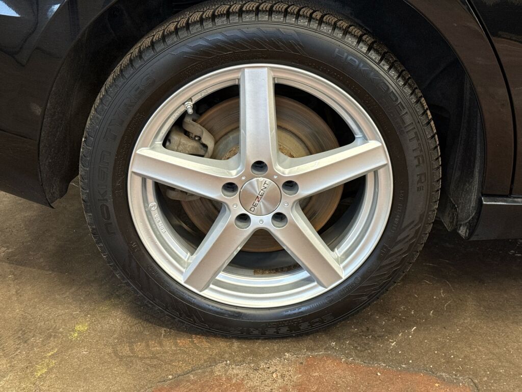 Mercedes-Benz A 2022 Musta