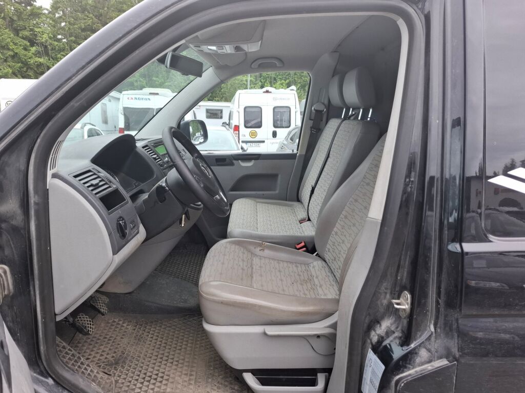 Volkswagen Transporter 2013 Musta