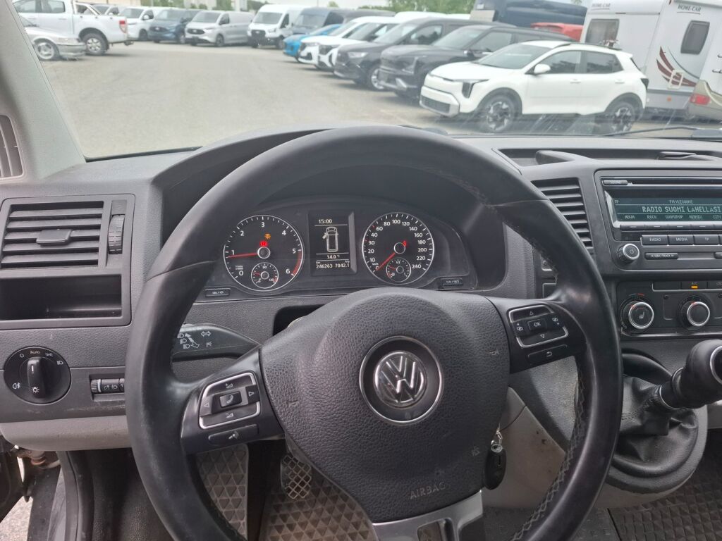 Volkswagen Transporter 2013 Musta