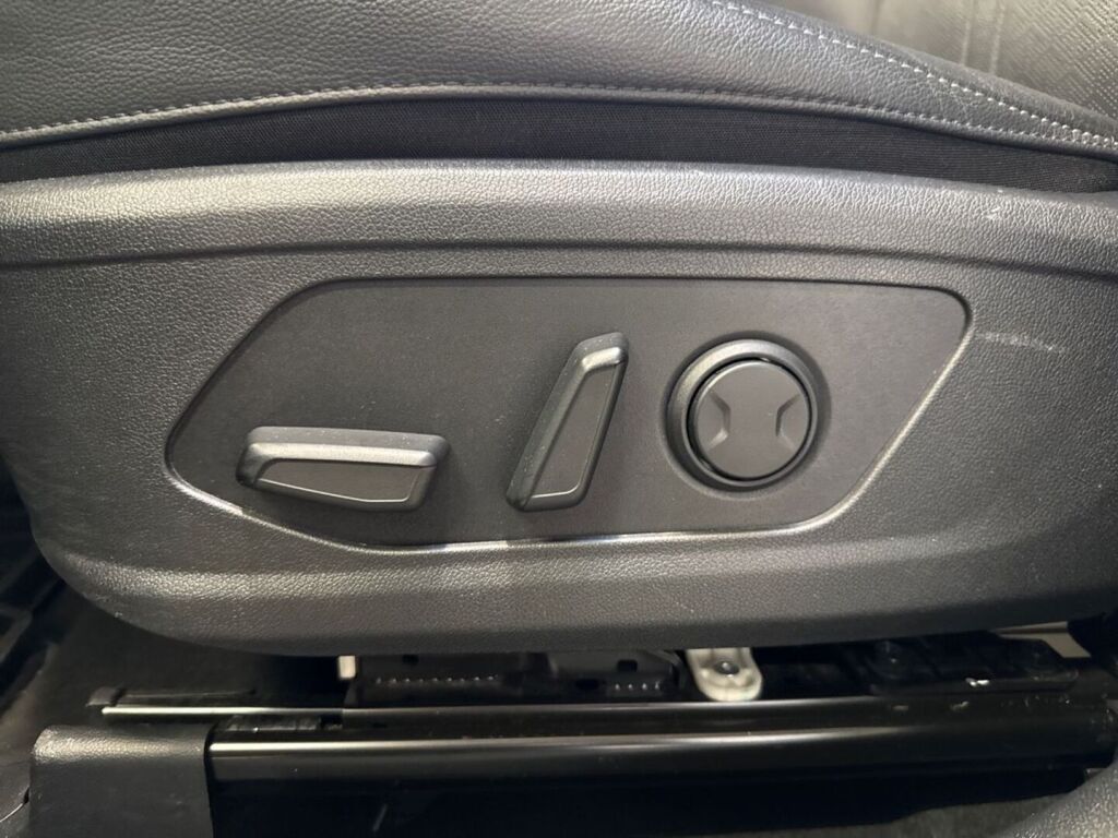 Kia Sorento 2022 Musta
