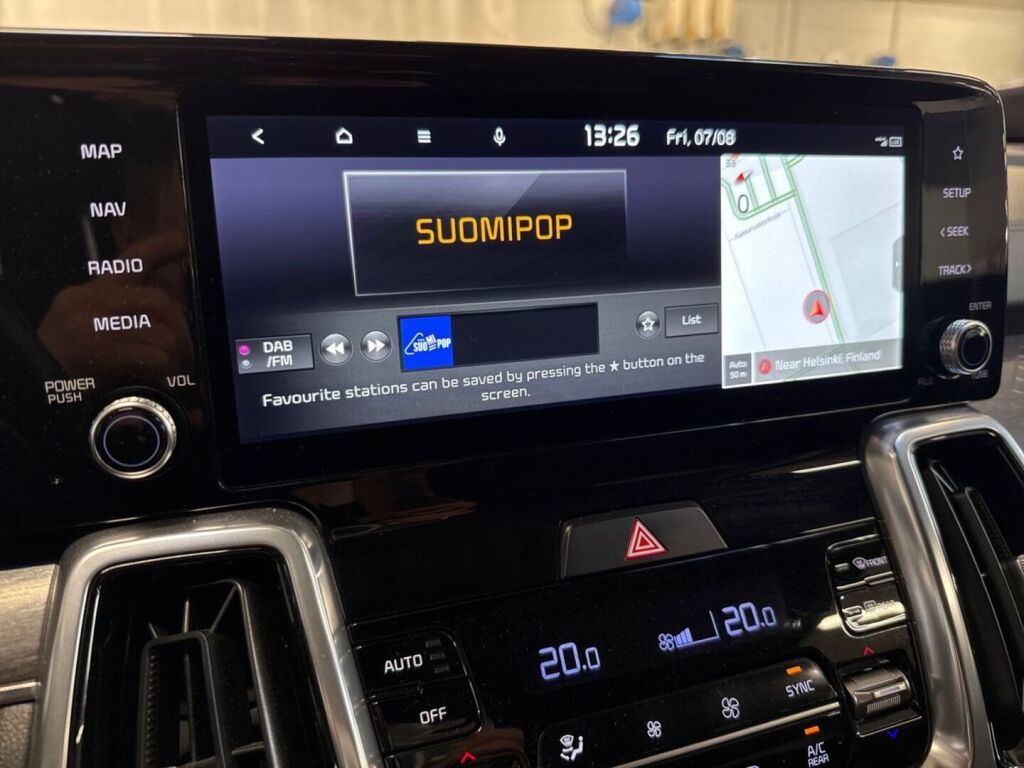 Kia Sorento 2022 Musta