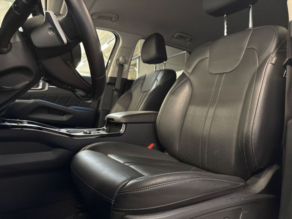 Kia Sorento 2022 Musta