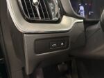 Volvo XC60 2023 Musta