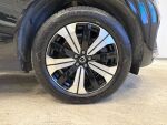 Volvo XC60 2023 Musta
