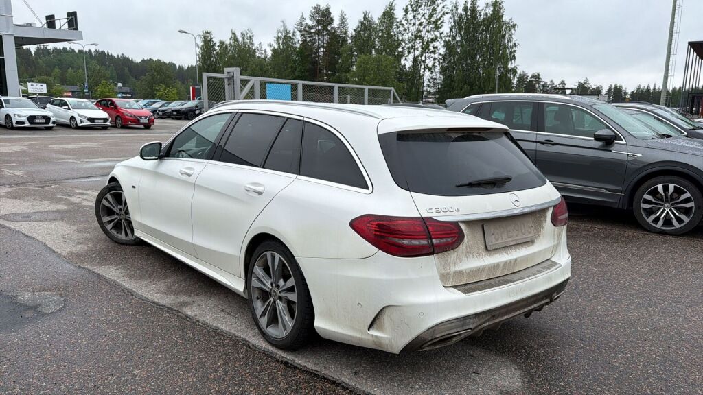 Mercedes-Benz C 2020 Valkoinen