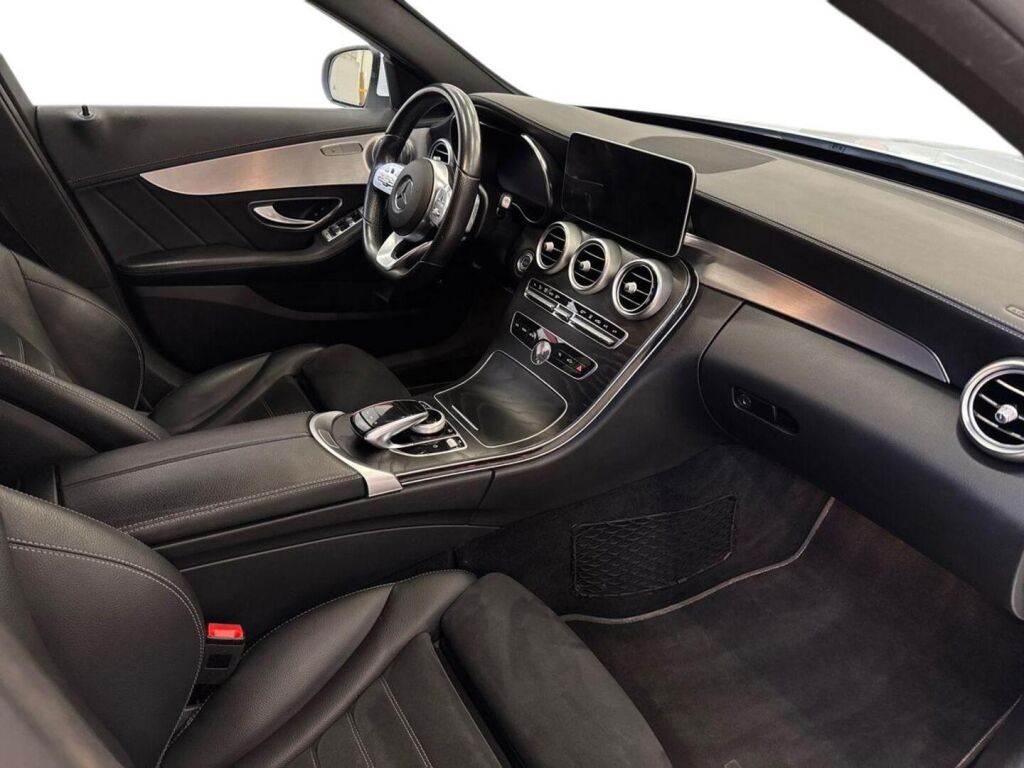 Mercedes-Benz C 2020 Valkoinen