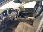Volvo V60 2023 Musta
