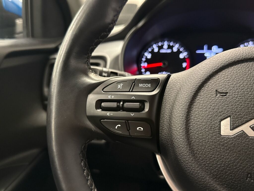 Kia Rio 2023 Sininen