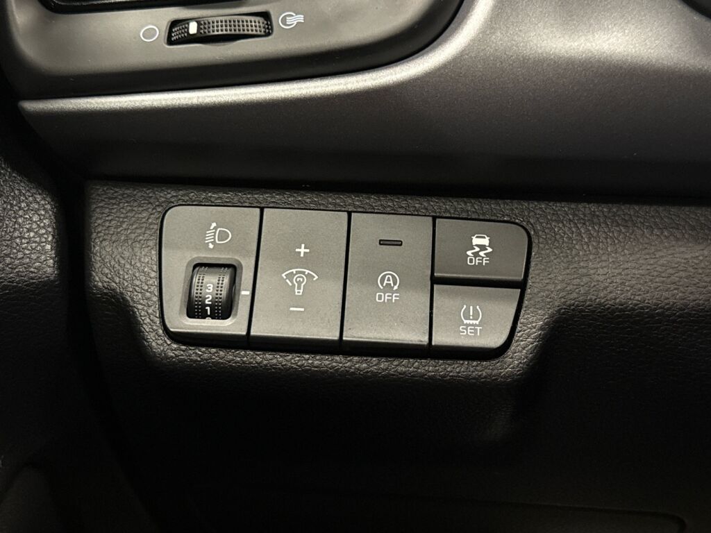 Kia Rio 2023 Sininen