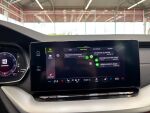 Skoda Octavia 2022 Sininen