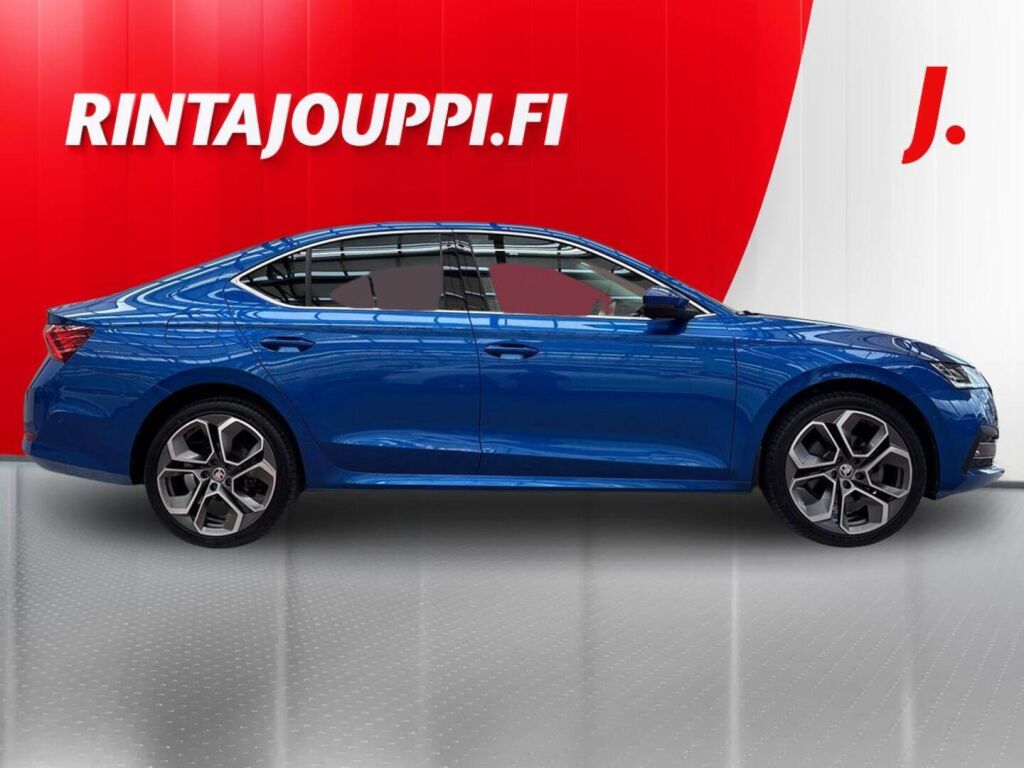 Skoda Octavia 2022 Sininen