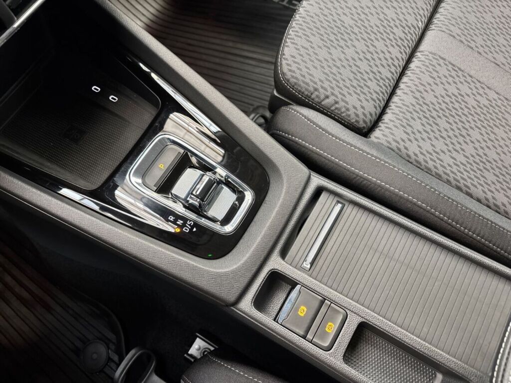 Skoda Octavia 2022 Sininen
