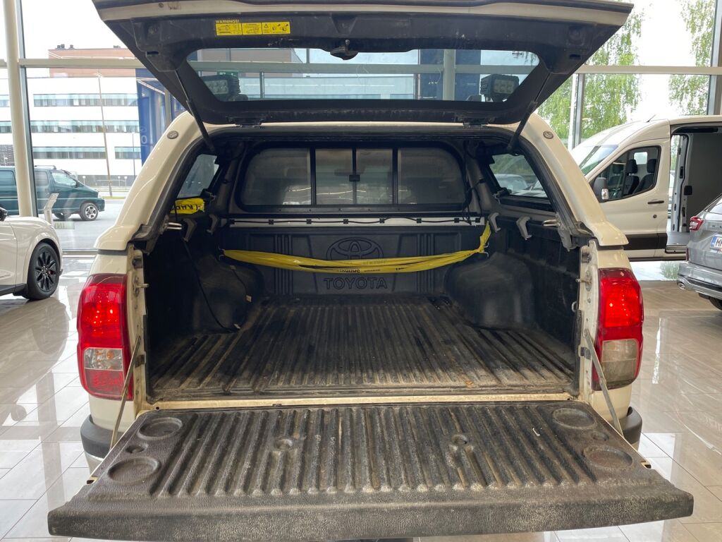 Toyota Hilux 2022 Valkoinen