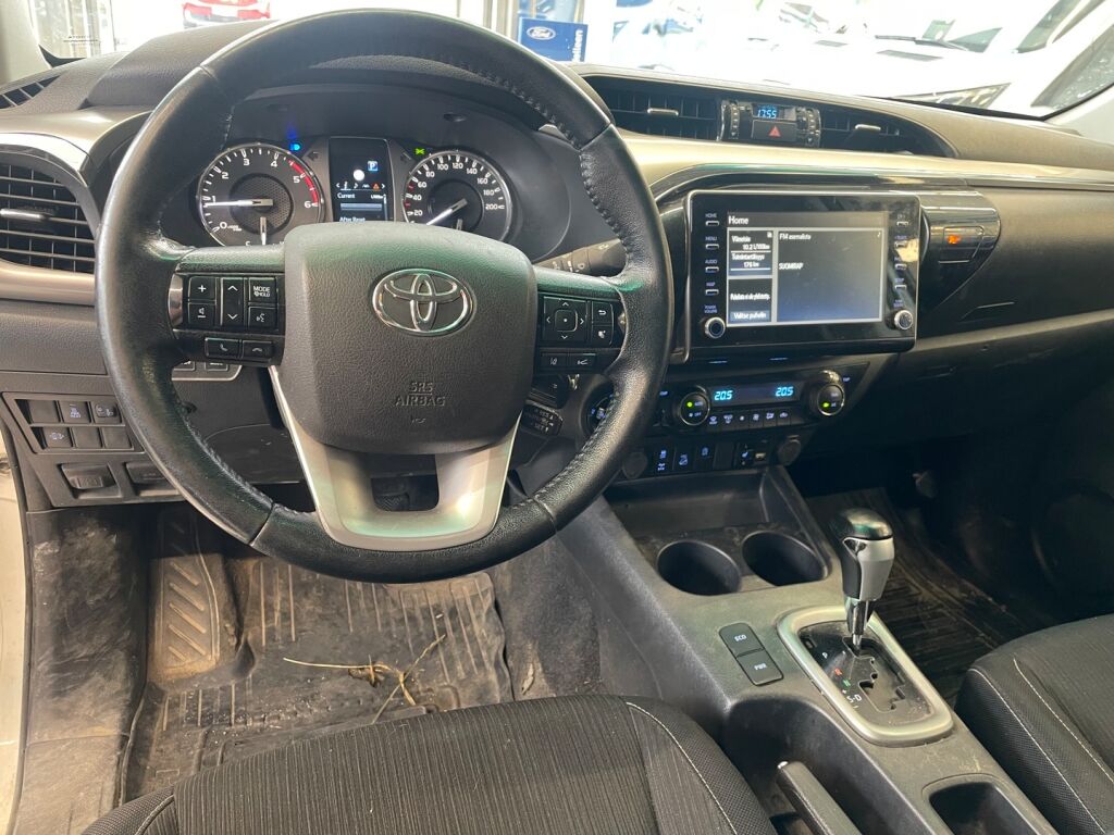 Toyota Hilux 2022 Valkoinen