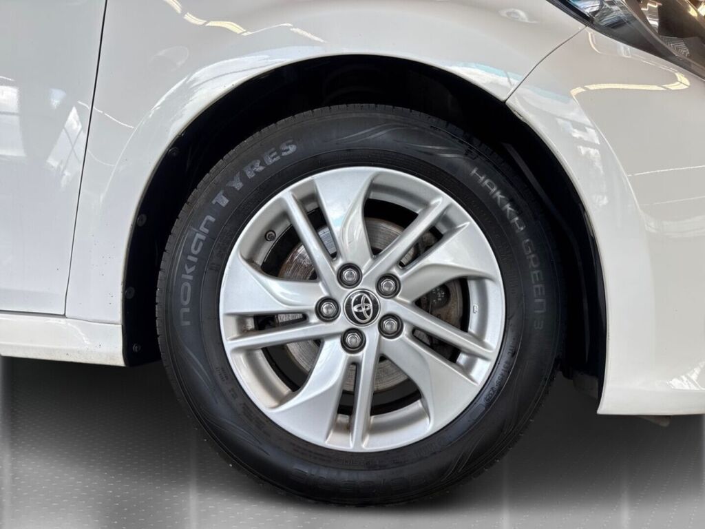 Toyota Yaris 2022 Valkoinen