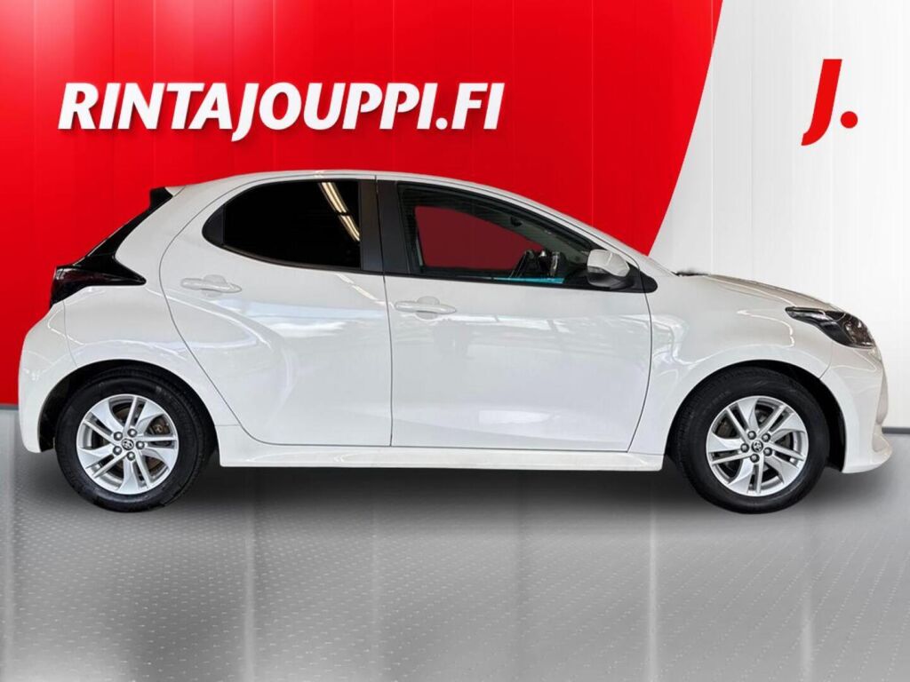 Toyota Yaris 2022, photo 7/26
