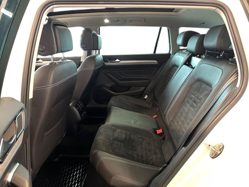 Volkswagen Passat 2020 Valkoinen