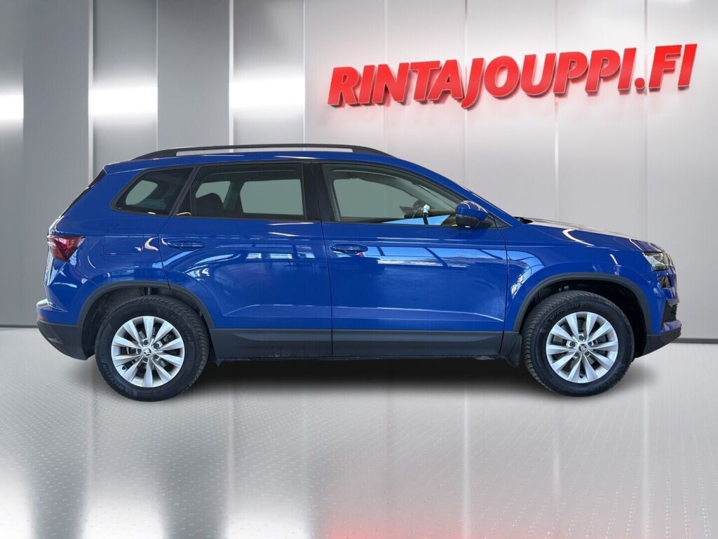 Skoda Karoq 2023 Sininen